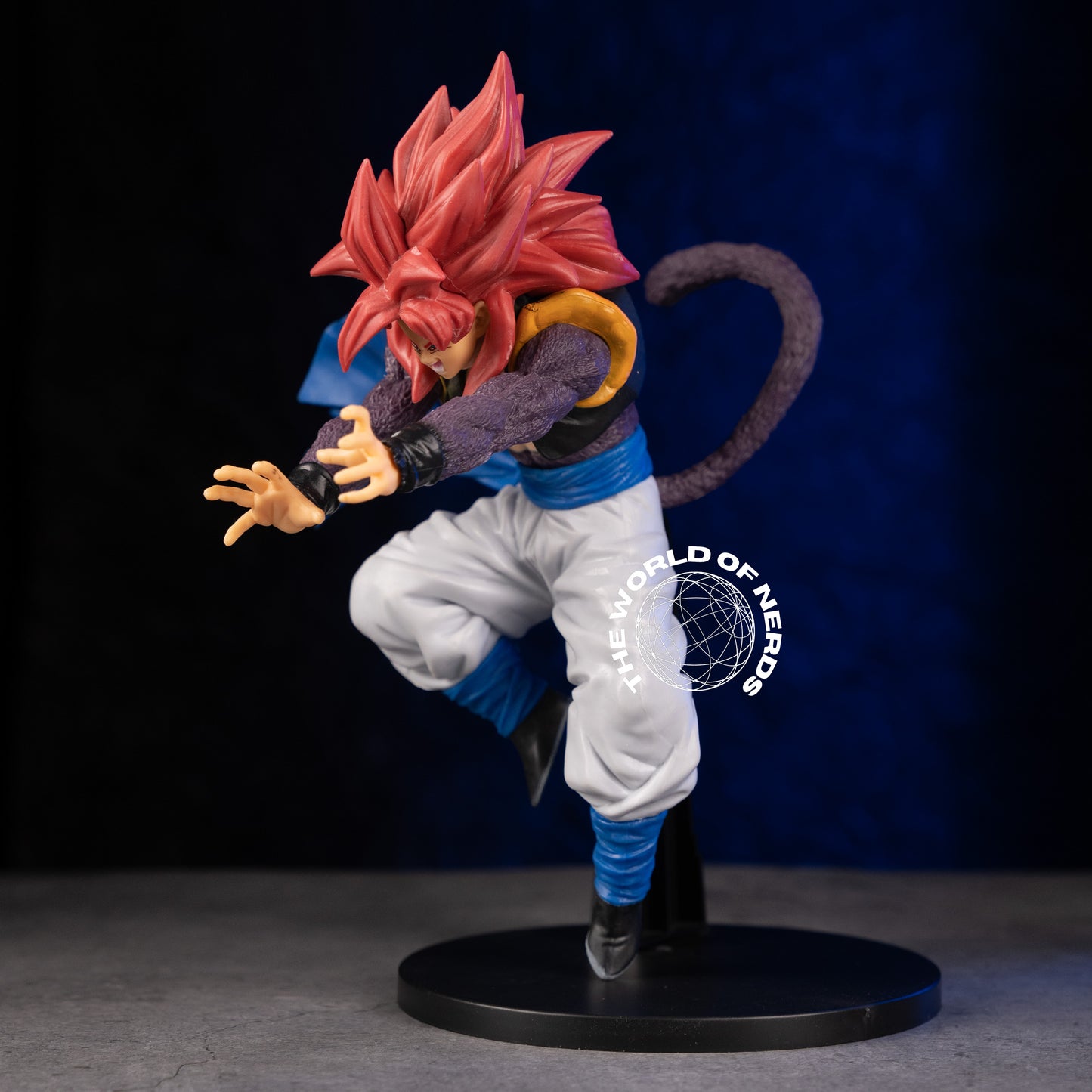 D1-GOGETA SS 4 ACTION FIGURE