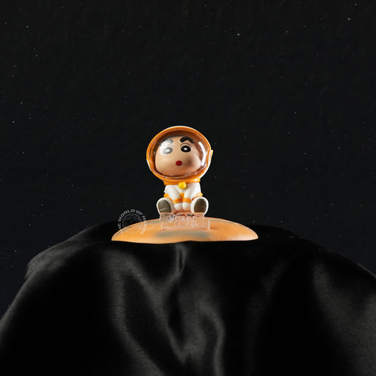 Shin-chan's Cosmic Contemplation