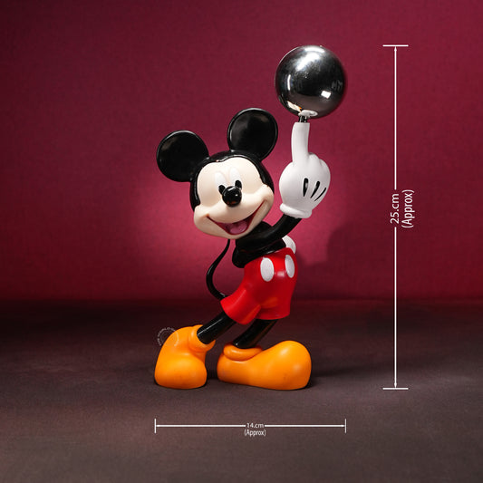 Disney Classic Mickey Mouse Signature Pose Edition Figure