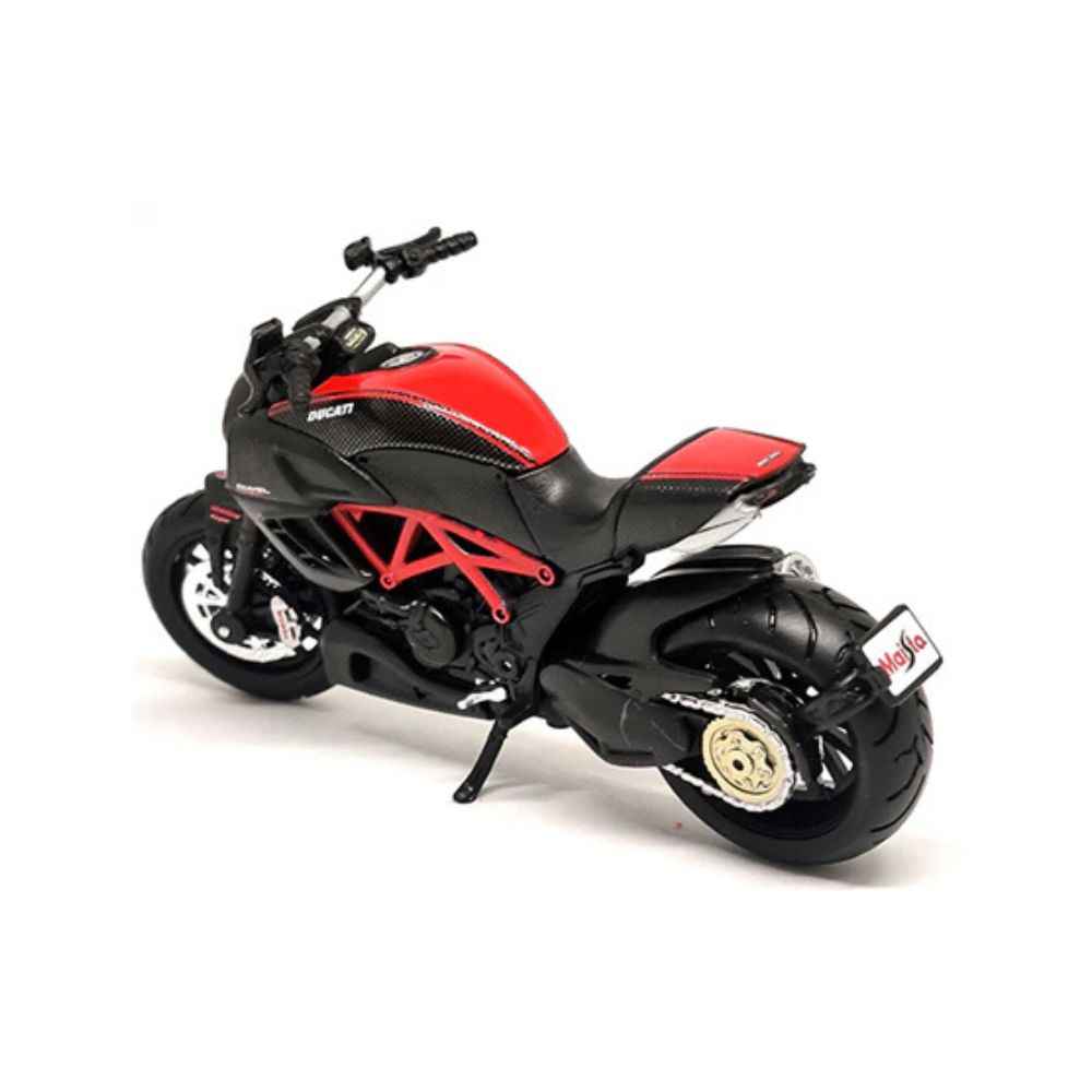 MAISTO DUCATI DIAVEL CARBON 1:18 SCALE MODEL MOTORCYCLE