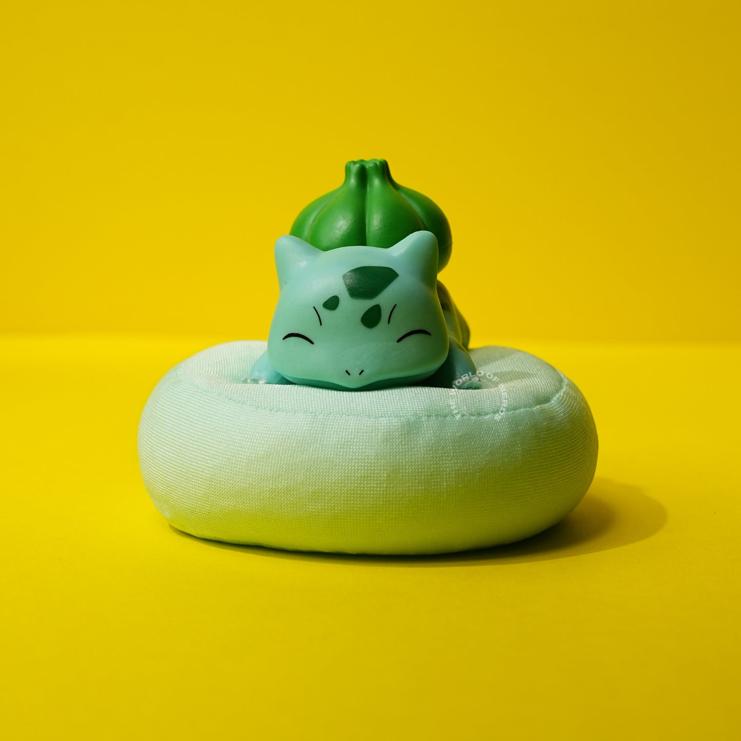 Pastel Bulbasaur Pokémon Figure