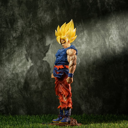 Super Saiyan Goku: Power Unleashed Collectable Figurine