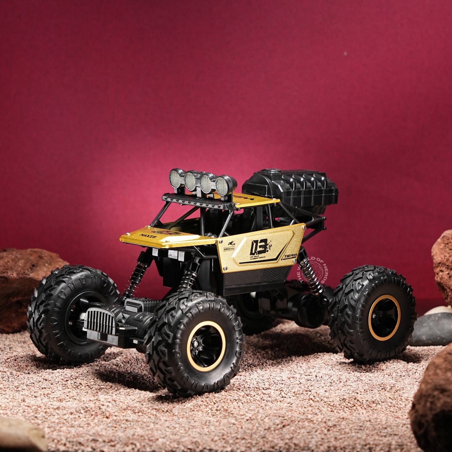Gold Edition Rock Crawler RC Truck – 1:16 Alloy Off-Road Beast with 2.4GHz Control