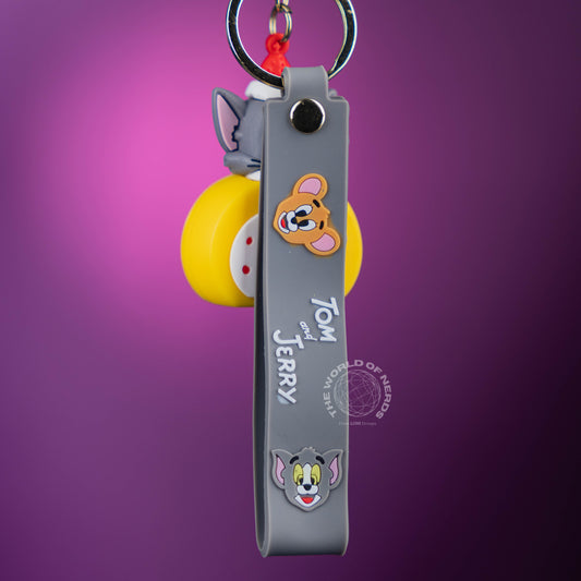 TOM INSIDE CAKE KEYCHAIN