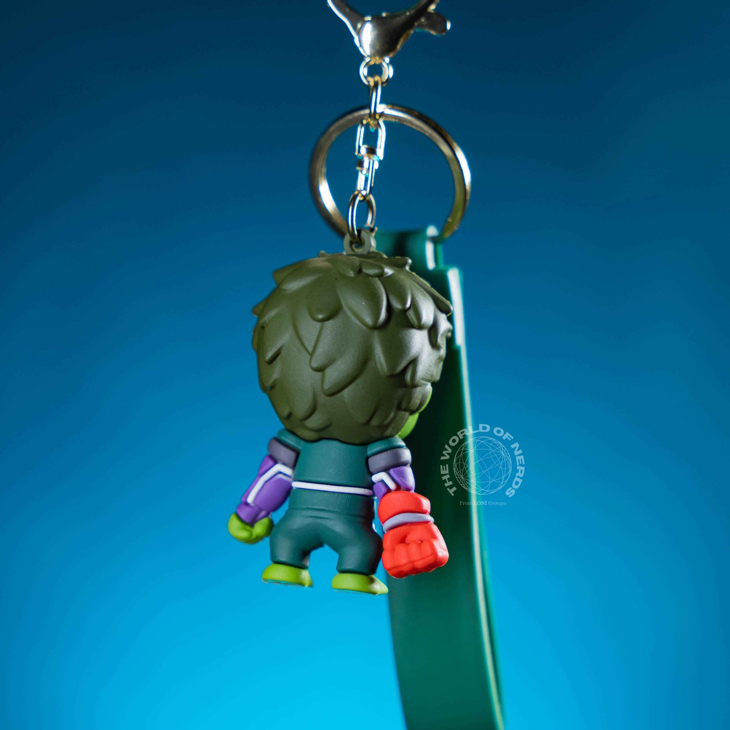 HULK GAUNTLET KEYCHAIN - Ultimate Marvel Collectible for Fans