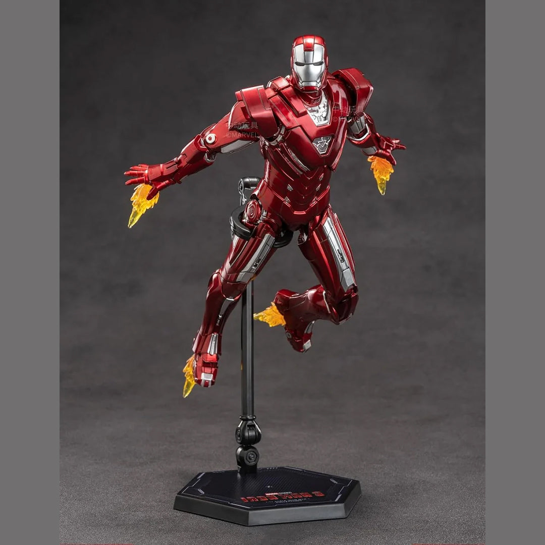 Iron Man 3 – Silver Centurion Suit Display Model
