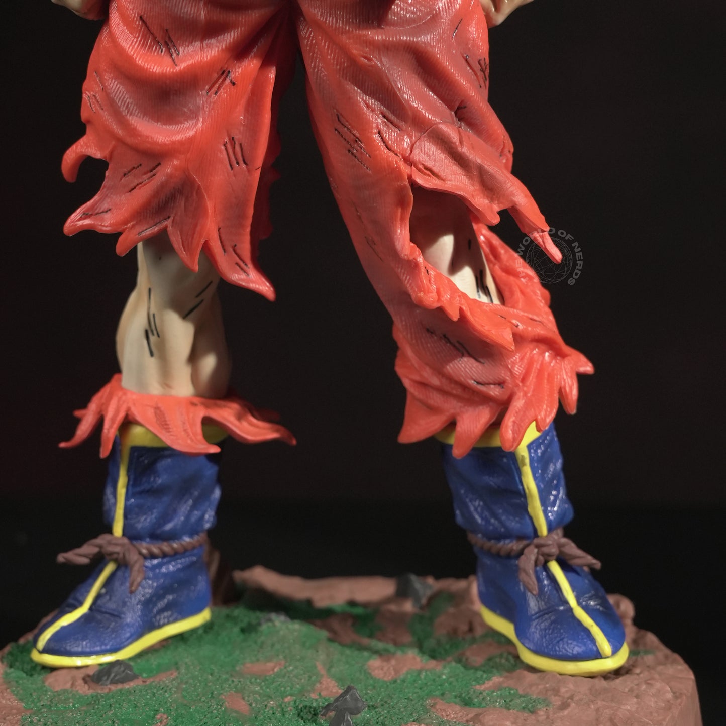 SON GOKU – 45 CM COLLECTIBLE FIGURE - The World Of Nerds