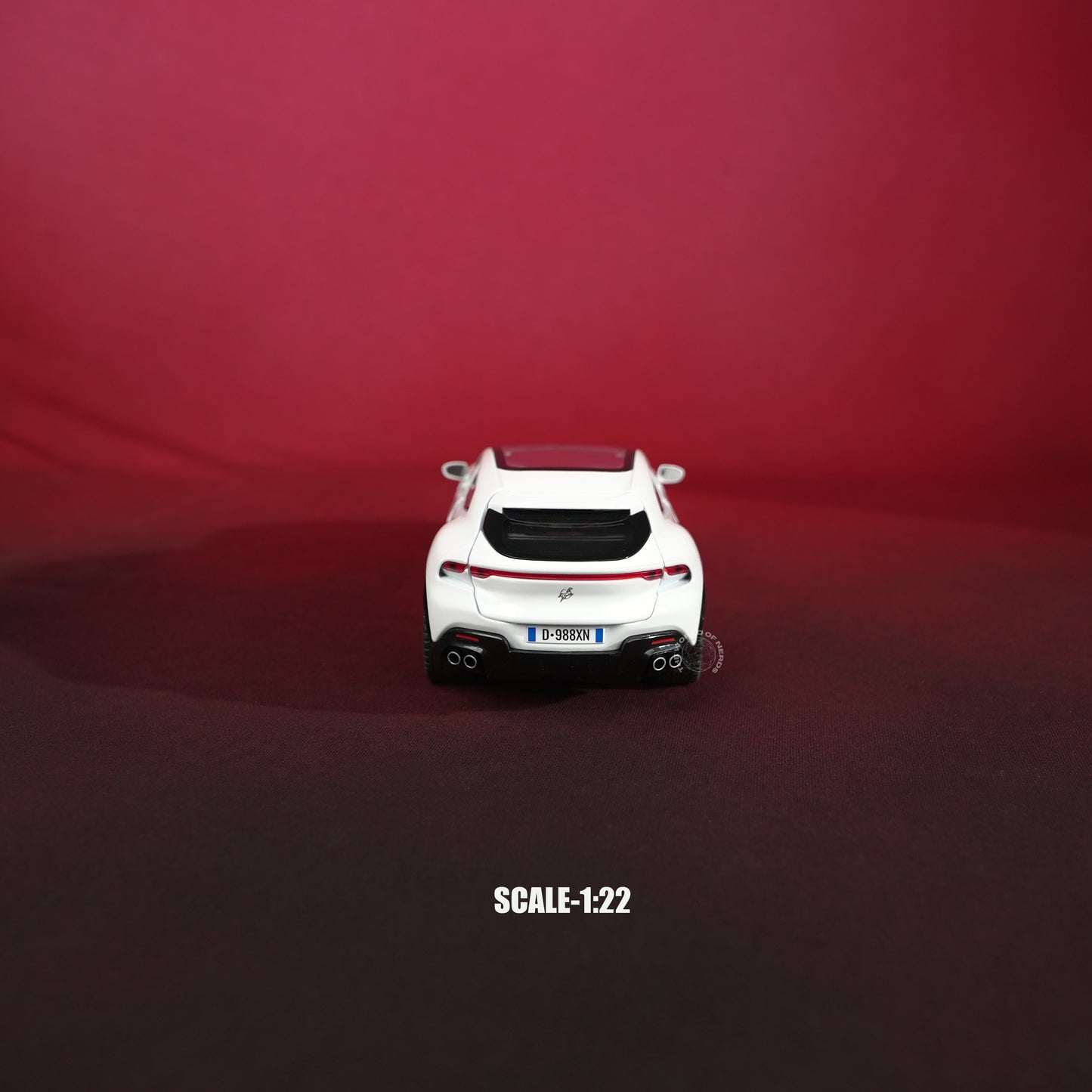 Ferrari Purosangue Diecast Model Car – 1:22 Scale (White)