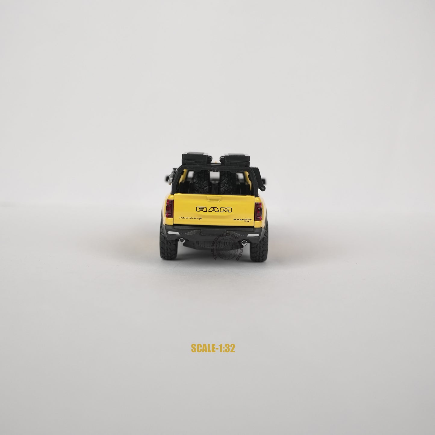 Ram Mammoth Pickup Truck Diecast Model – 1:32 Scale (Yellow)