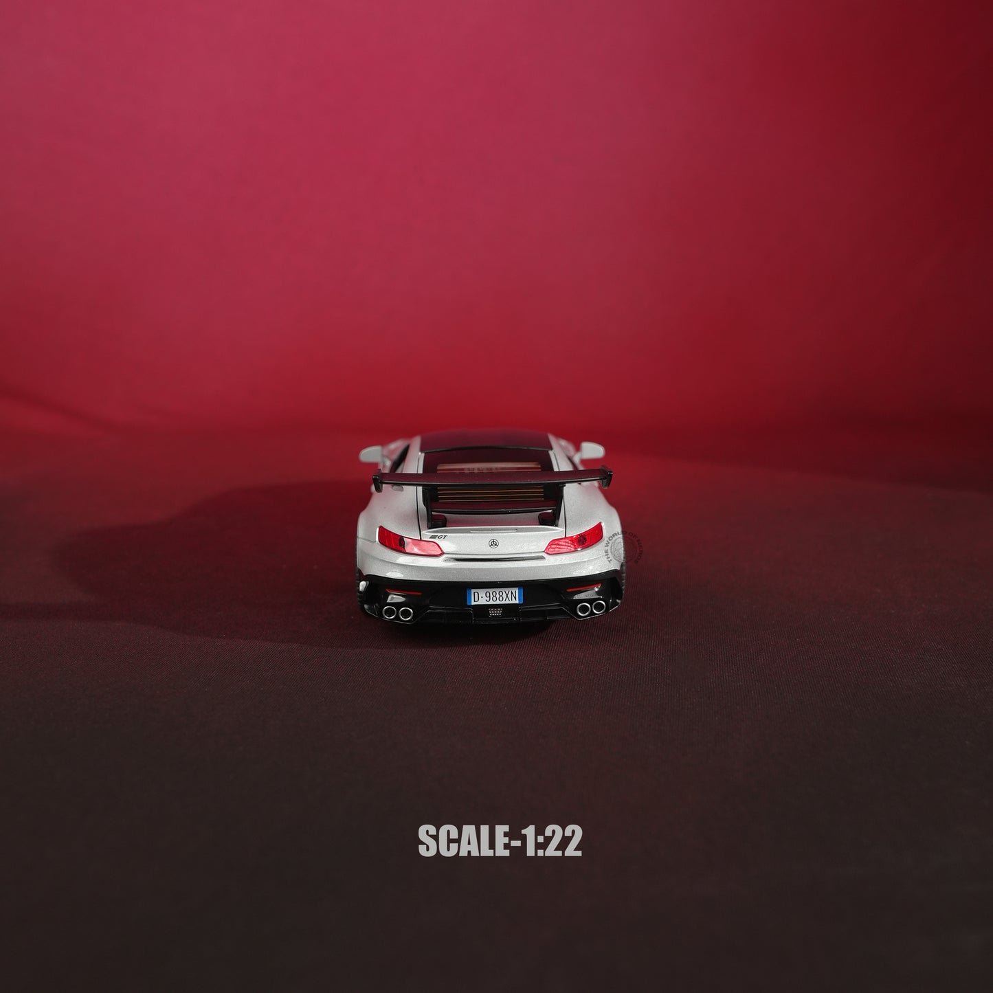 Mercedes-AMG GT R Grey Model Car - 1:22 Scale Diecast