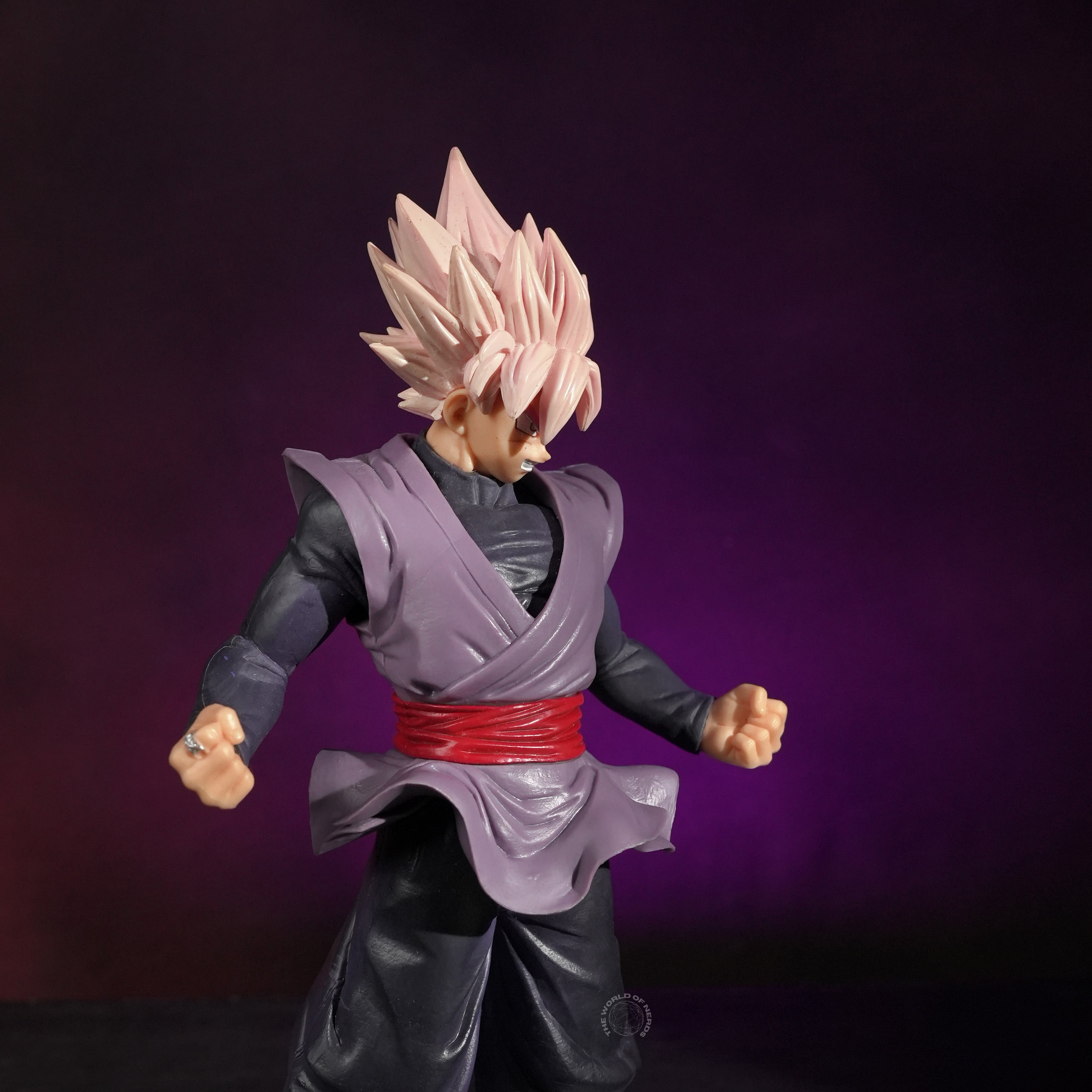 goku-black-super-saiyan-ros-action-figure-the-world-of-nerds