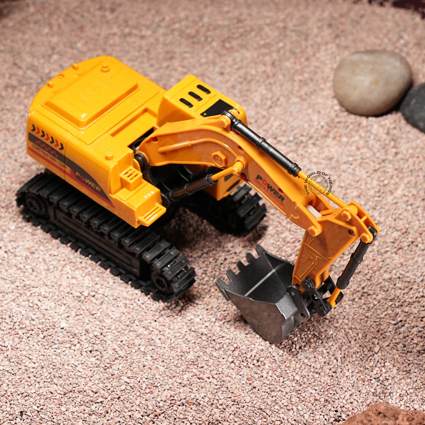 Yellow Digger RC Model – Mini Construction Experience