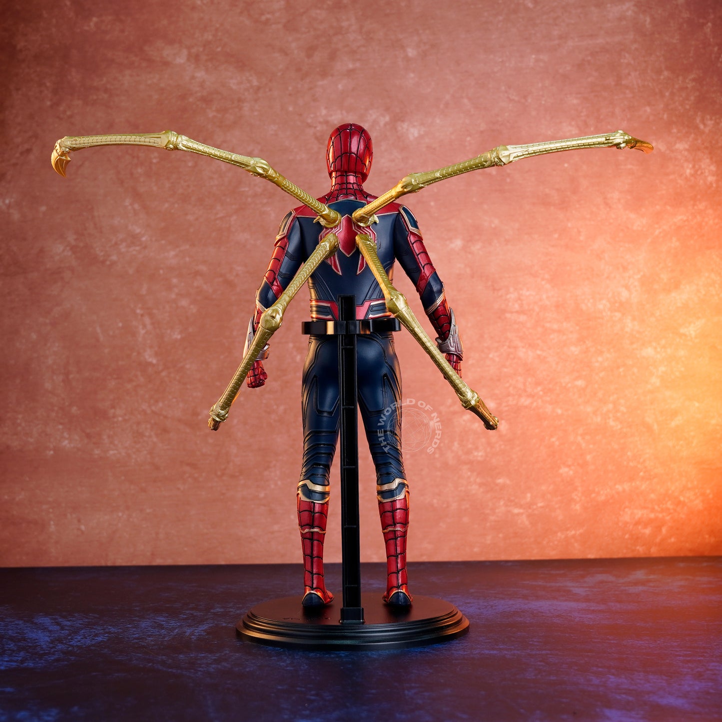 EMPIRE TOYS IRON SPIDER SCALE - 1:6