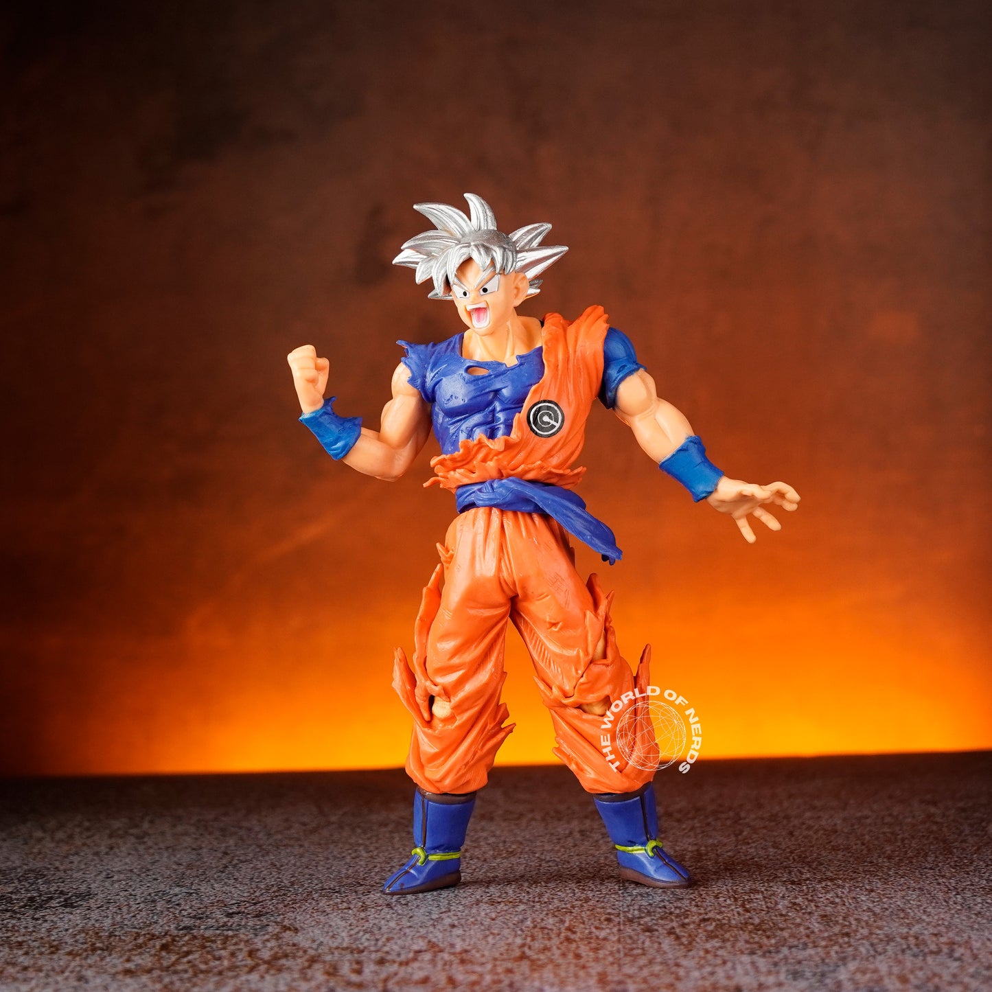 DRAGON BALL GOKU WITH SILVER HAIR ACTION FIGURE