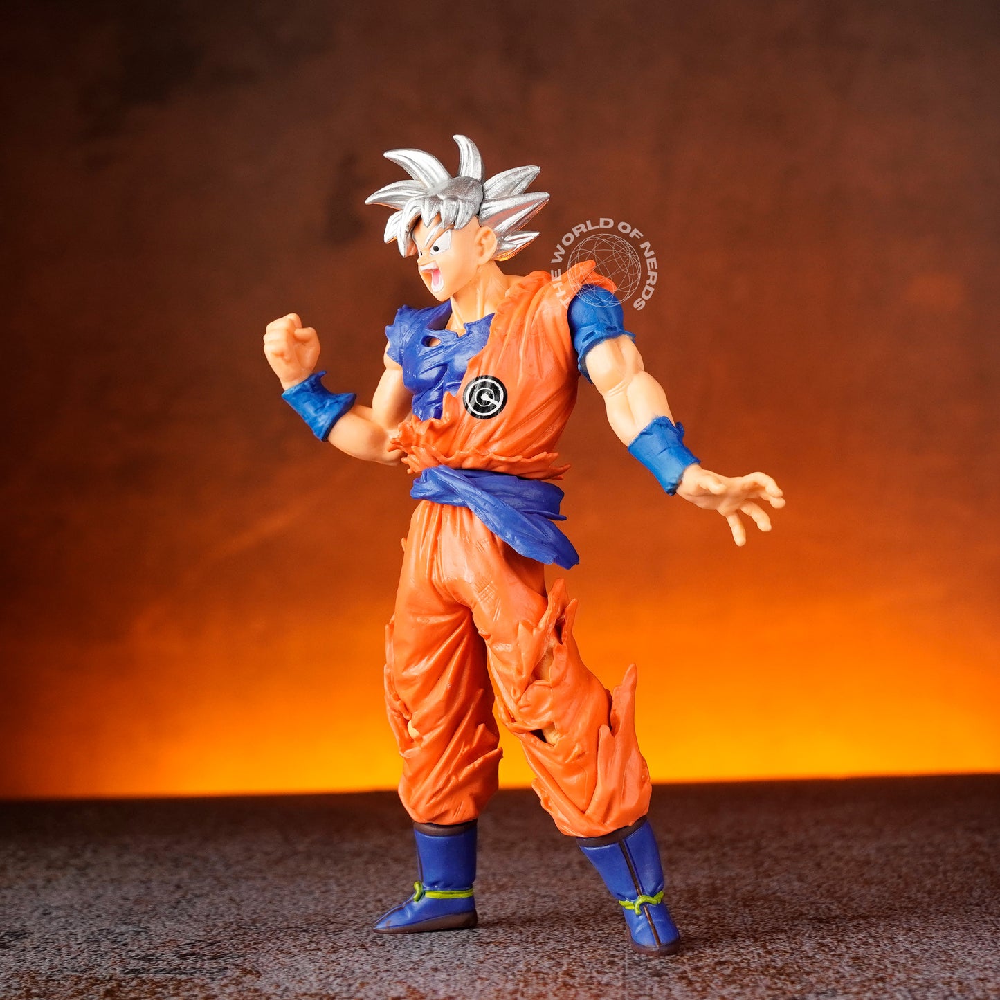 DRAGON BALL GOKU WITH SILVER HAIR ACTION FIGURE