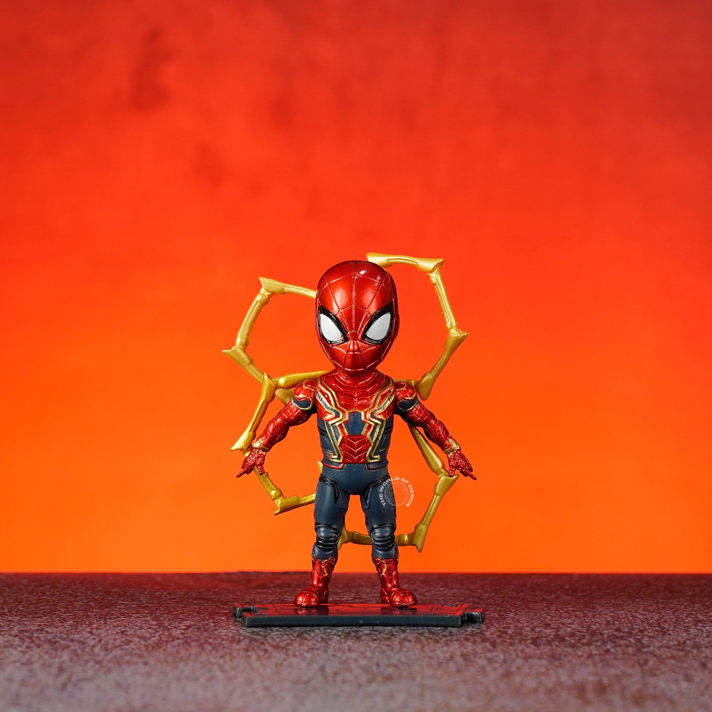 AVENGERS SET OF 8 ACTION FIGURE