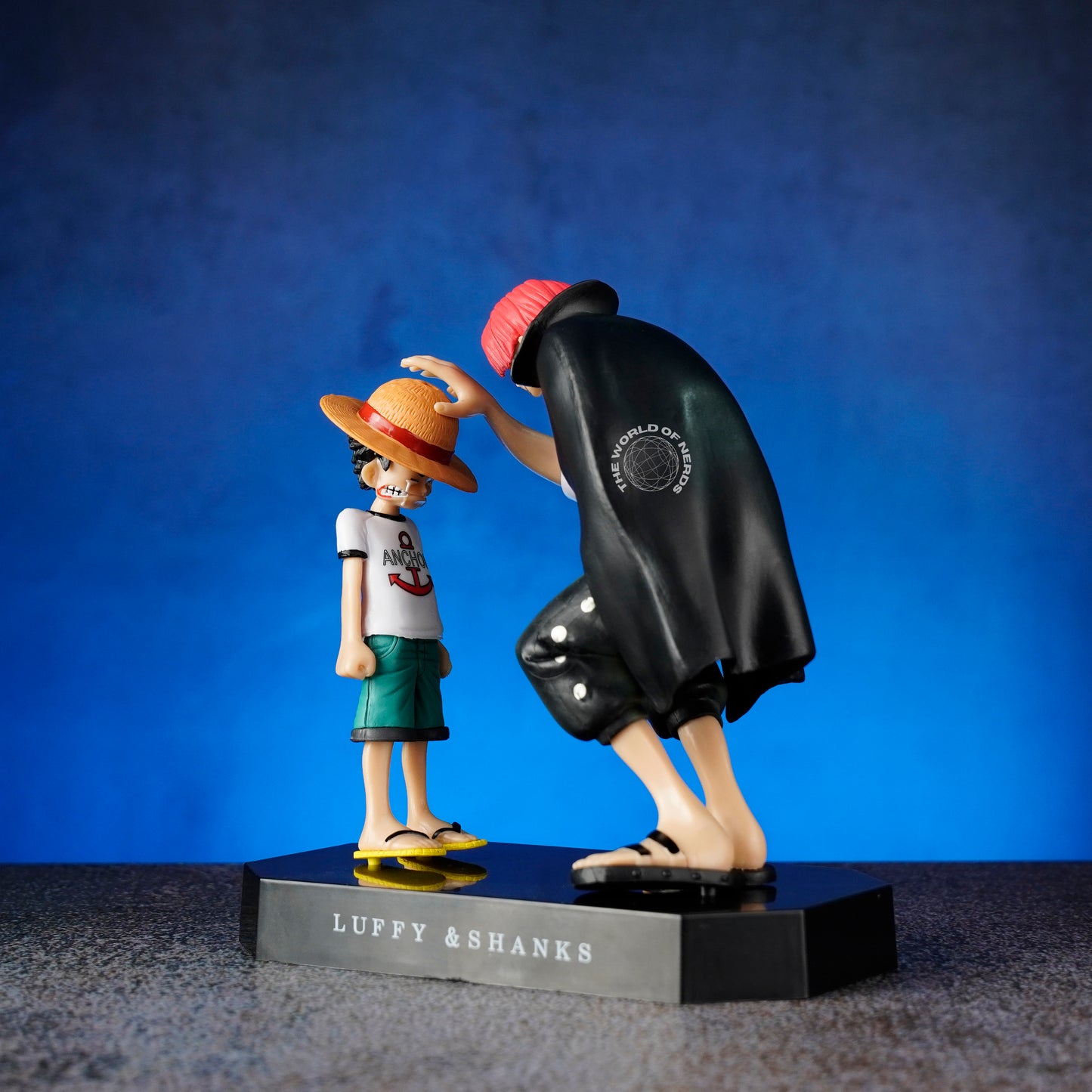 ONE PIECE LUFFY & SHANKS ACTION FIGURE