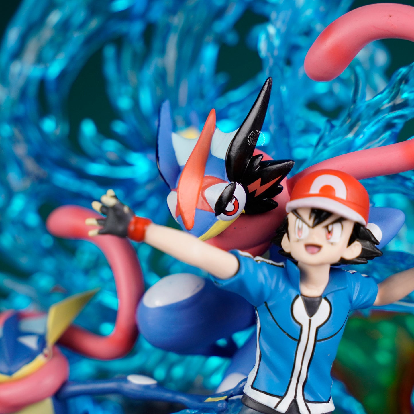 POKEMON ASH WITH FROAKIE ACTION FIGURE