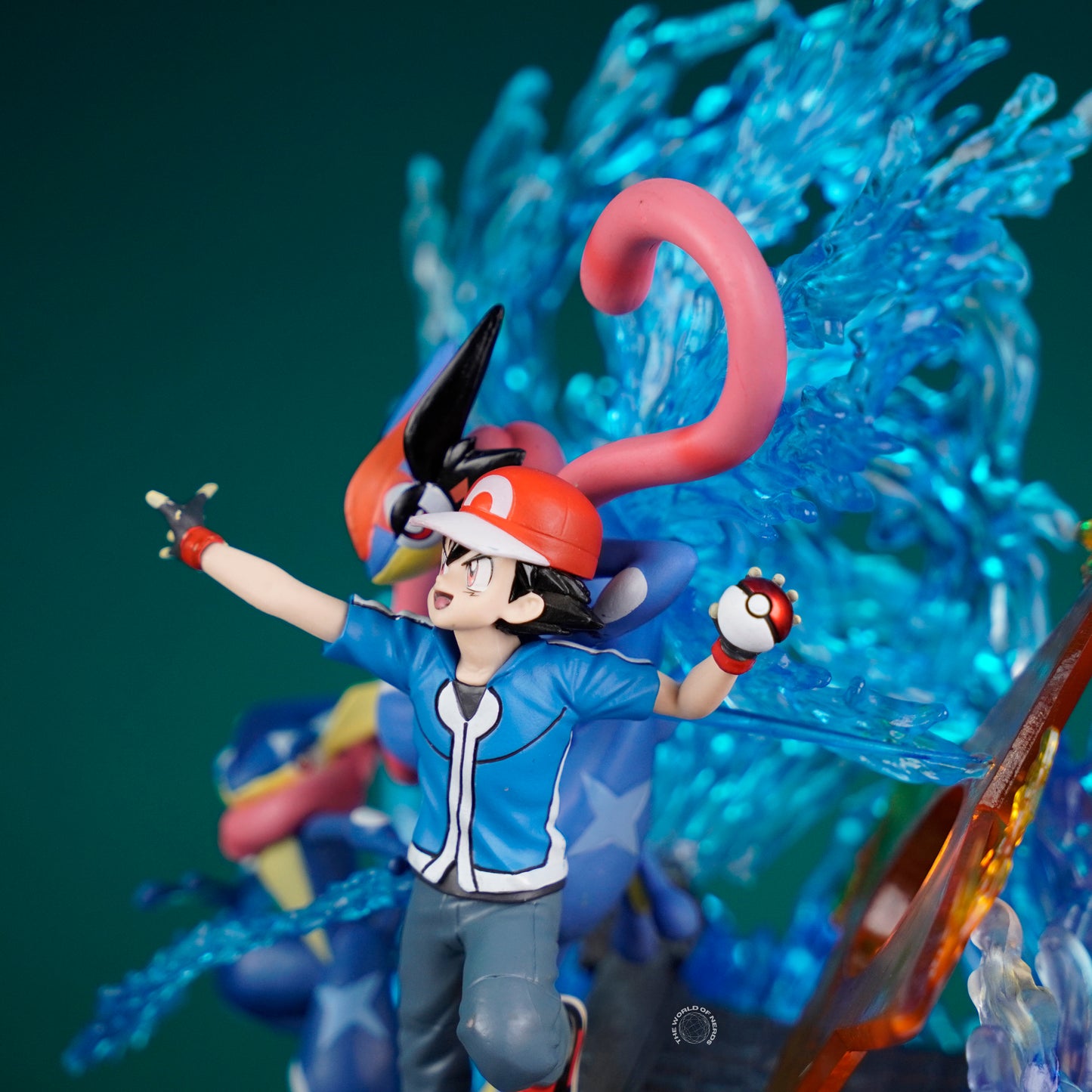 POKEMON ASH WITH FROAKIE ACTION FIGURE