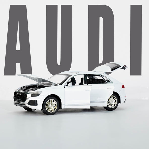 WHITE-AUDI Q8 SCALE - 1:24