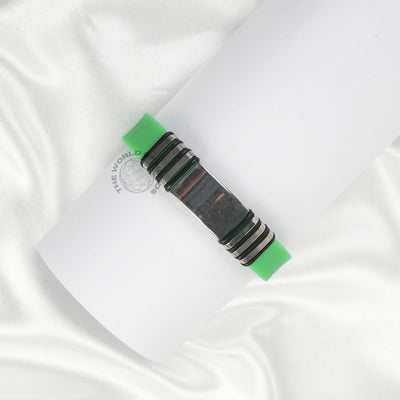 Green Bracelet with Metal Plate Imported Fashion Accessory