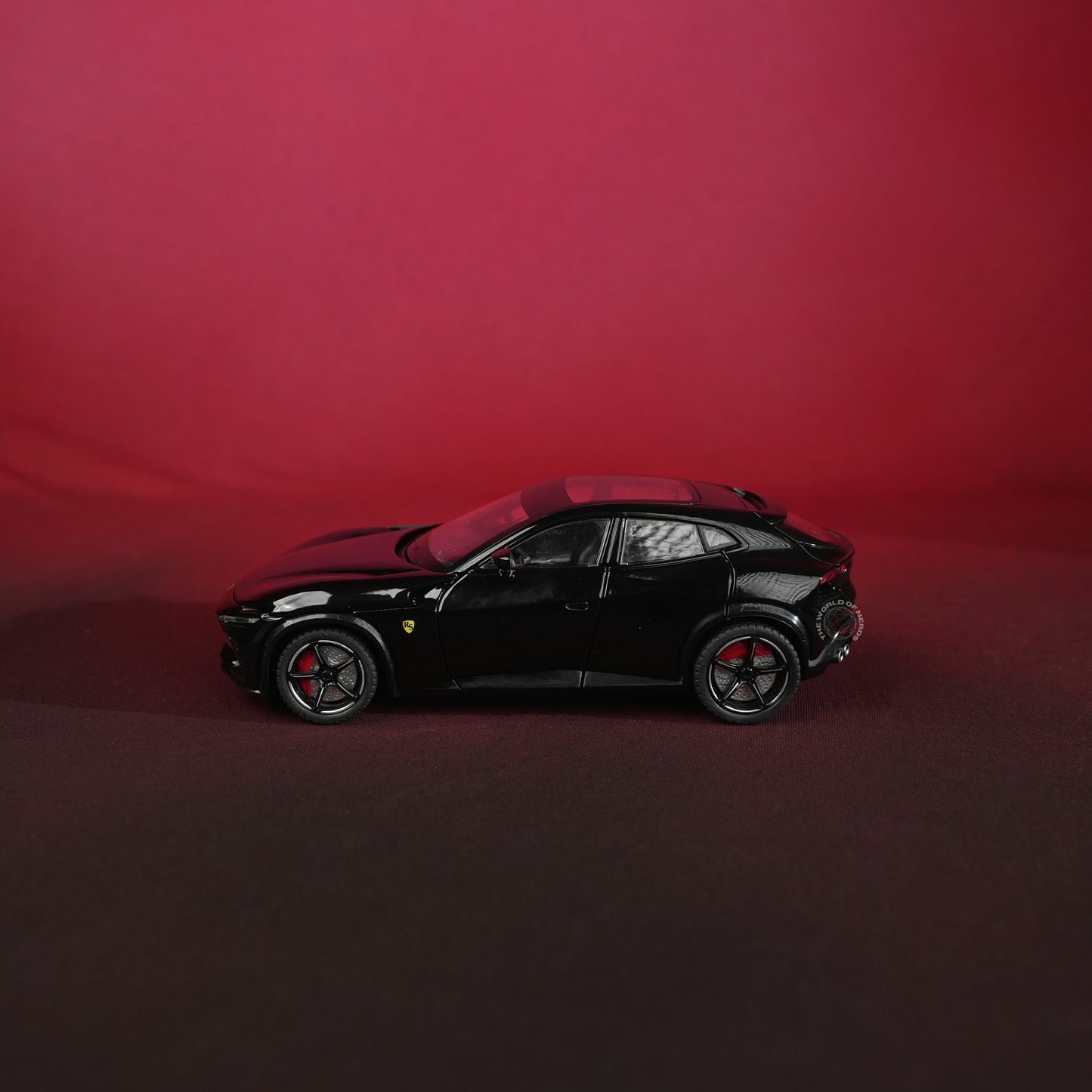 Ferrari Purosangue Diecast Model Car – 1:22 Scale (Black)