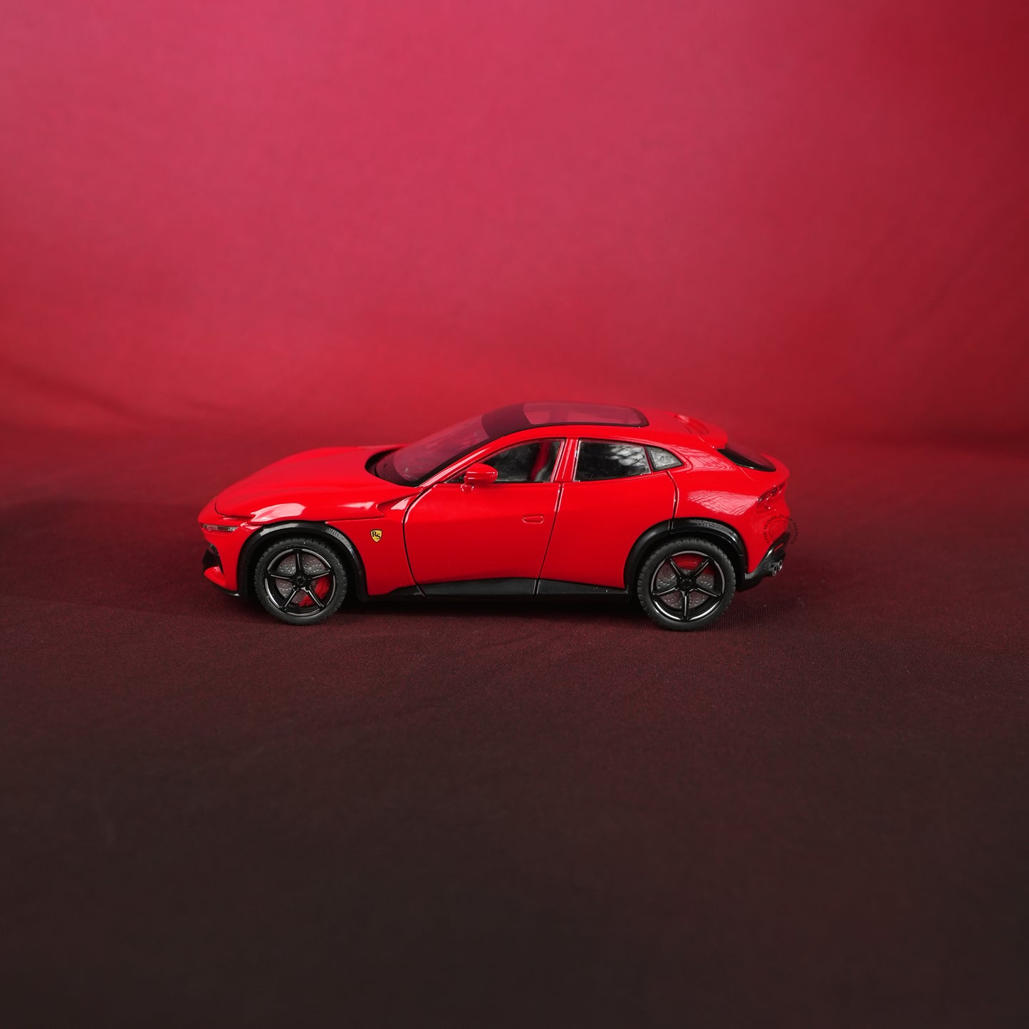 Ferrari Purosangue Diecast Model Car – 1:22 Scale (Red)