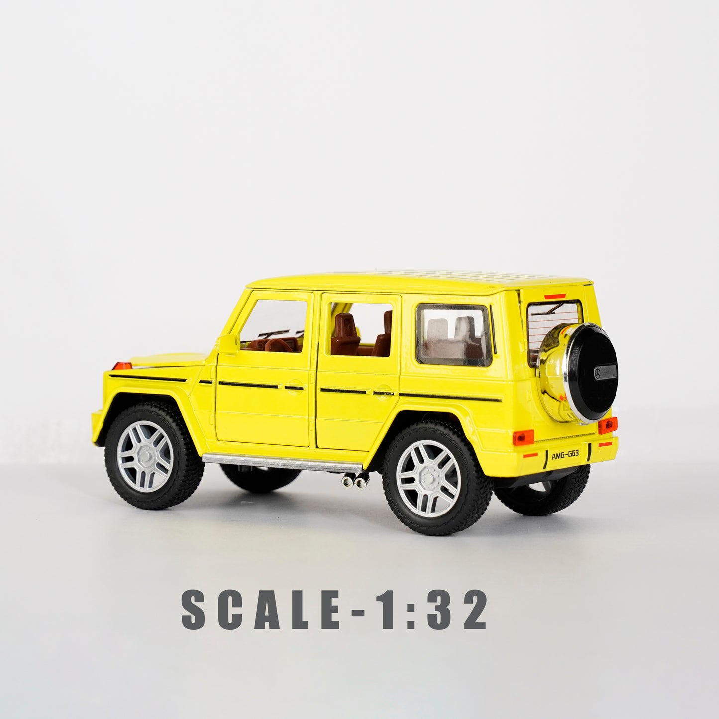 YELLOW-MERCEDES AMG G63 SCALE - 1:24