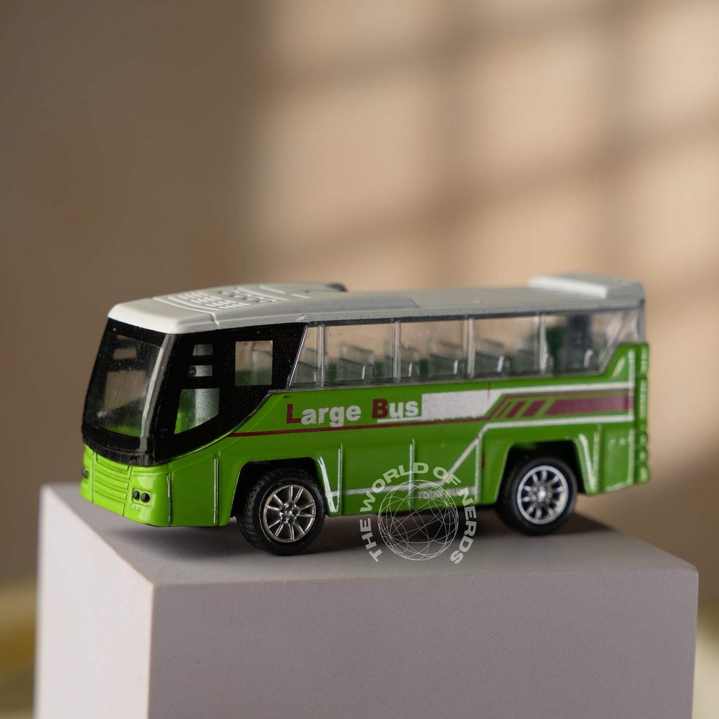 BUS DIE CAST-SET OF 4PCS SCALE - 1:64