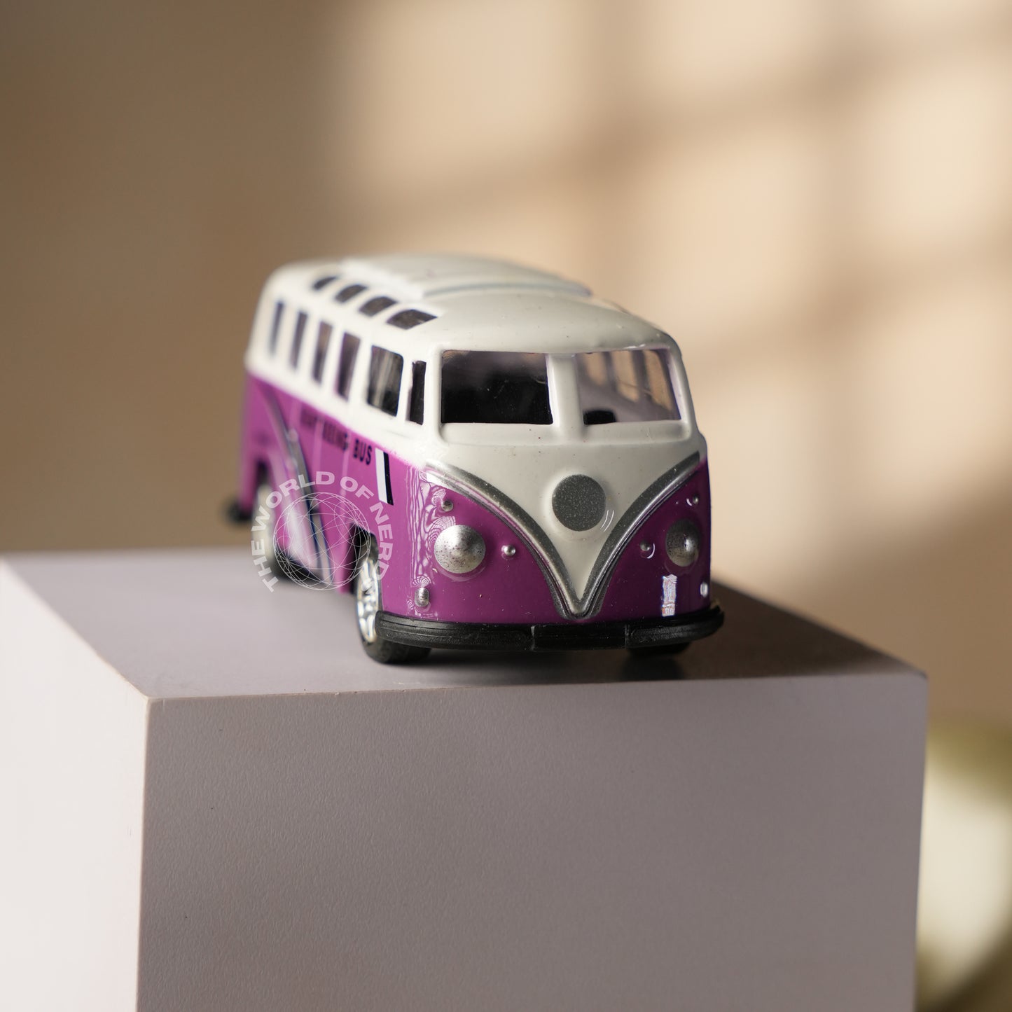 BUS DIE CAST-SET OF 4PCS SCALE - 1:64