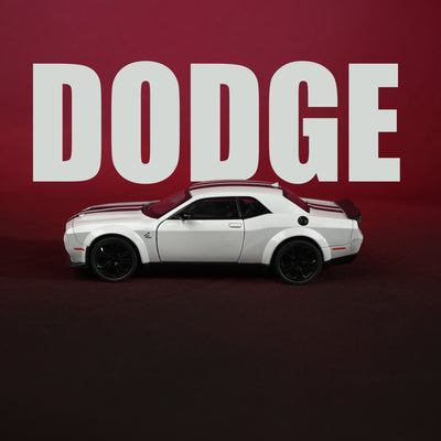 Dodge Challenger White Model Car - 1:22 Scale Diecast