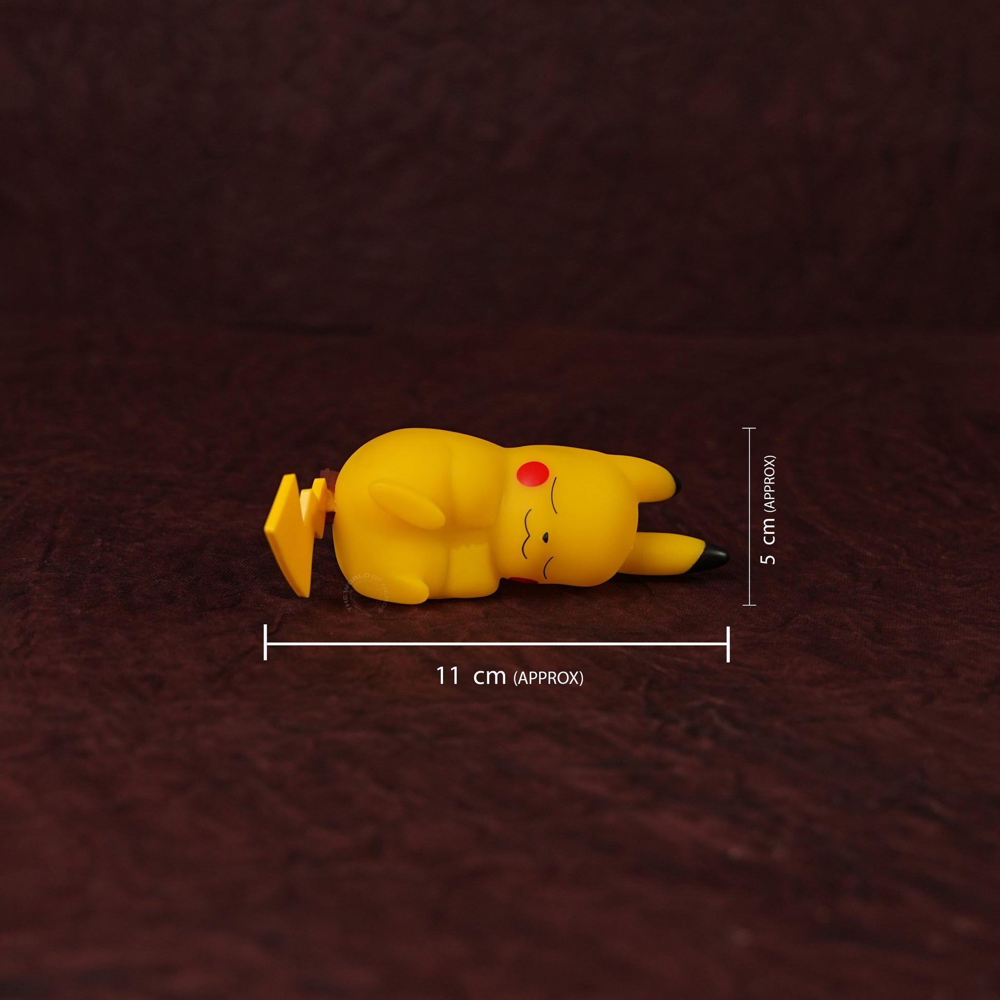 D2 – Pikachu Light - The World Of Nerds