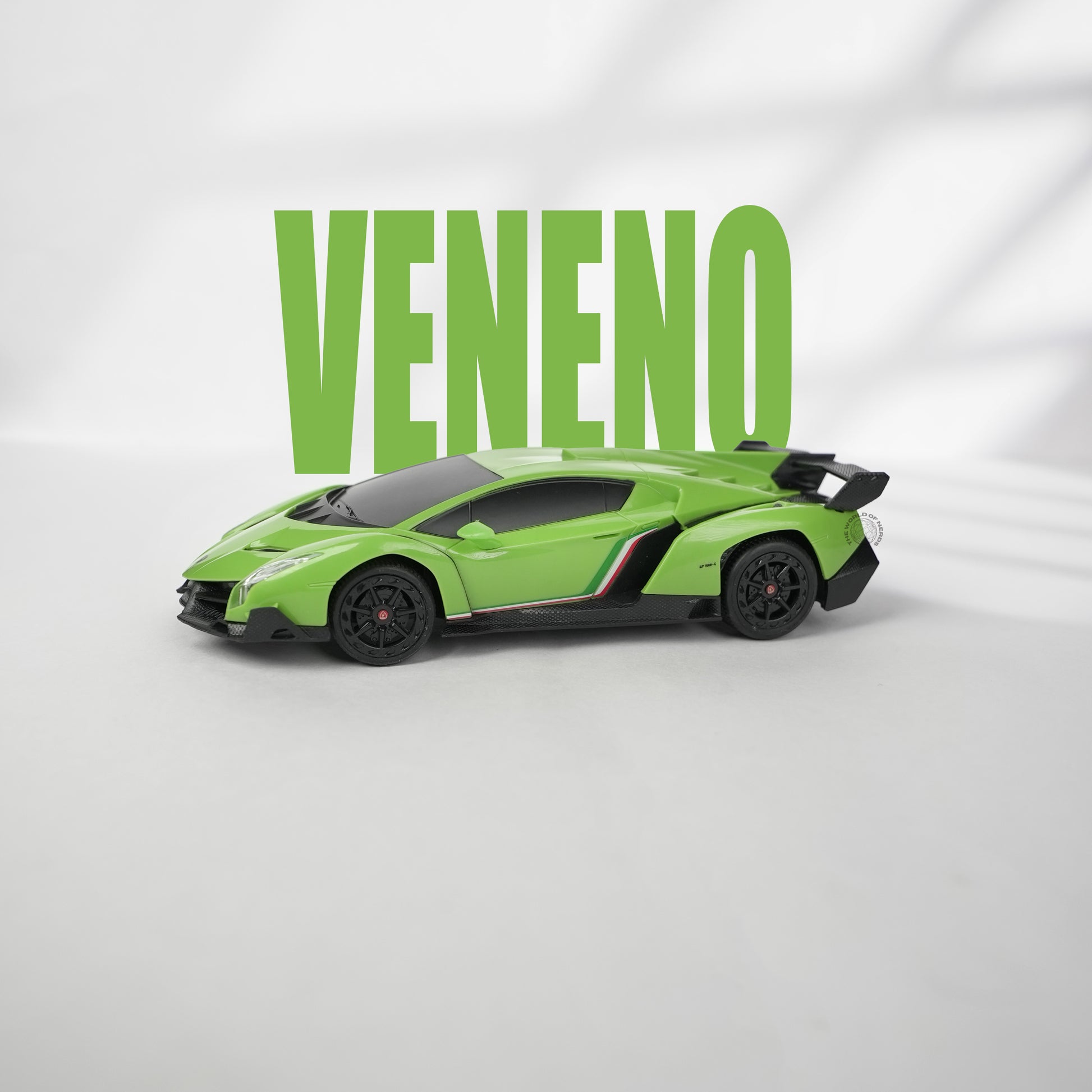 LAMBORGHINI VENENO-1:24-GREEN-R/C LICENSED - The World Of Nerds