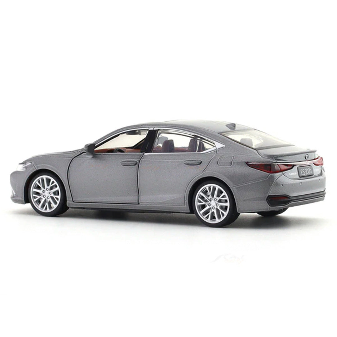 Lexus ES300h -- Grey -- CCA (With Case) - The World Of Nerds