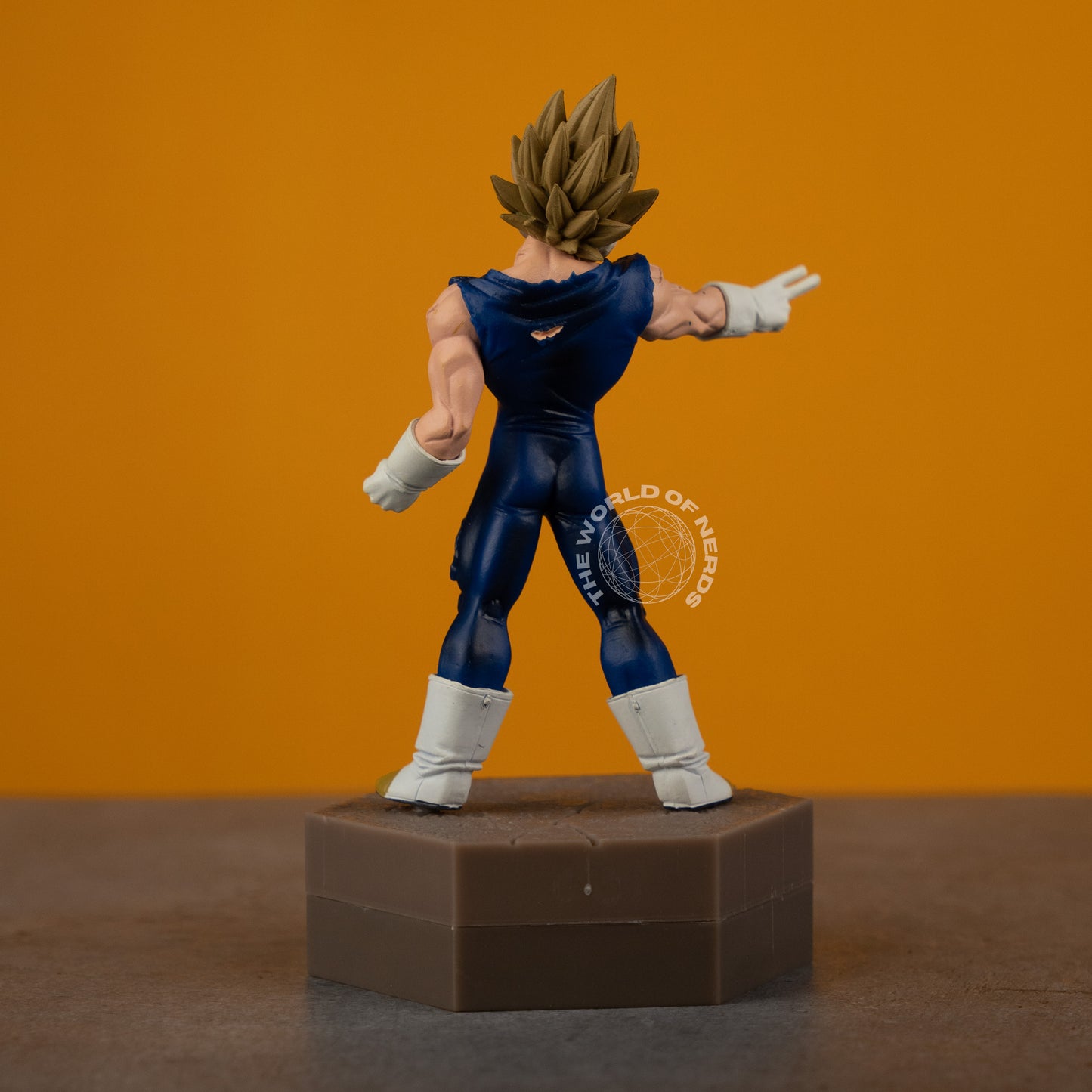 D2-MAJIN VEGETA ACTION FIGURE
