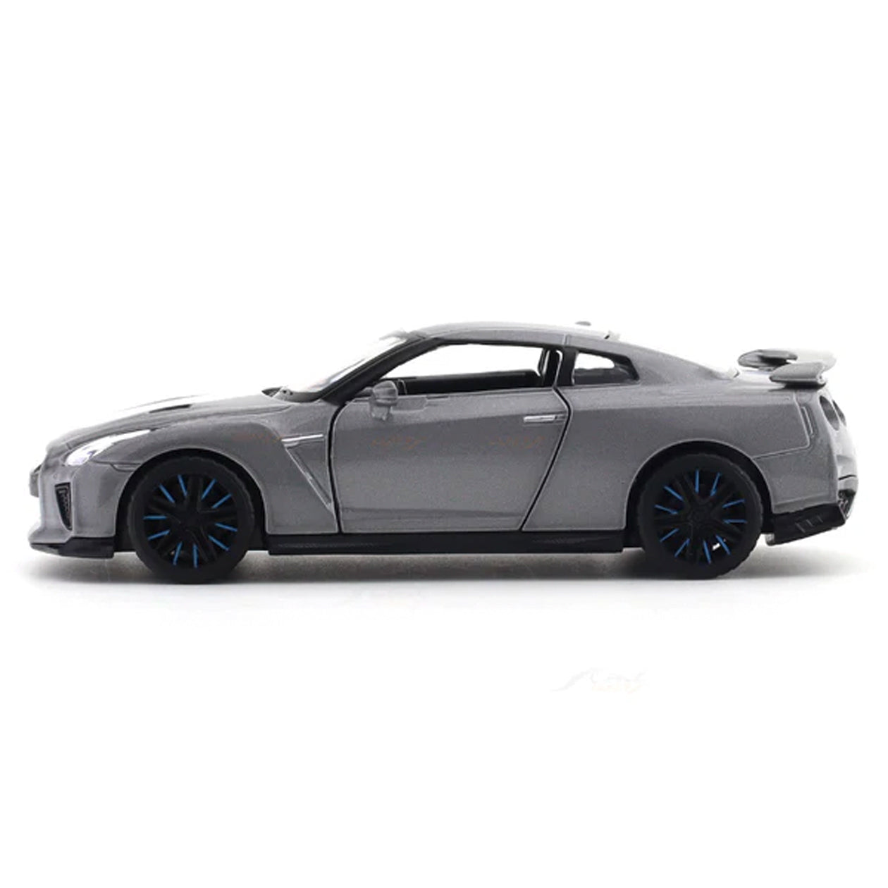Nissan GT-R R35 Grey – MSZ - The World Of Nerds