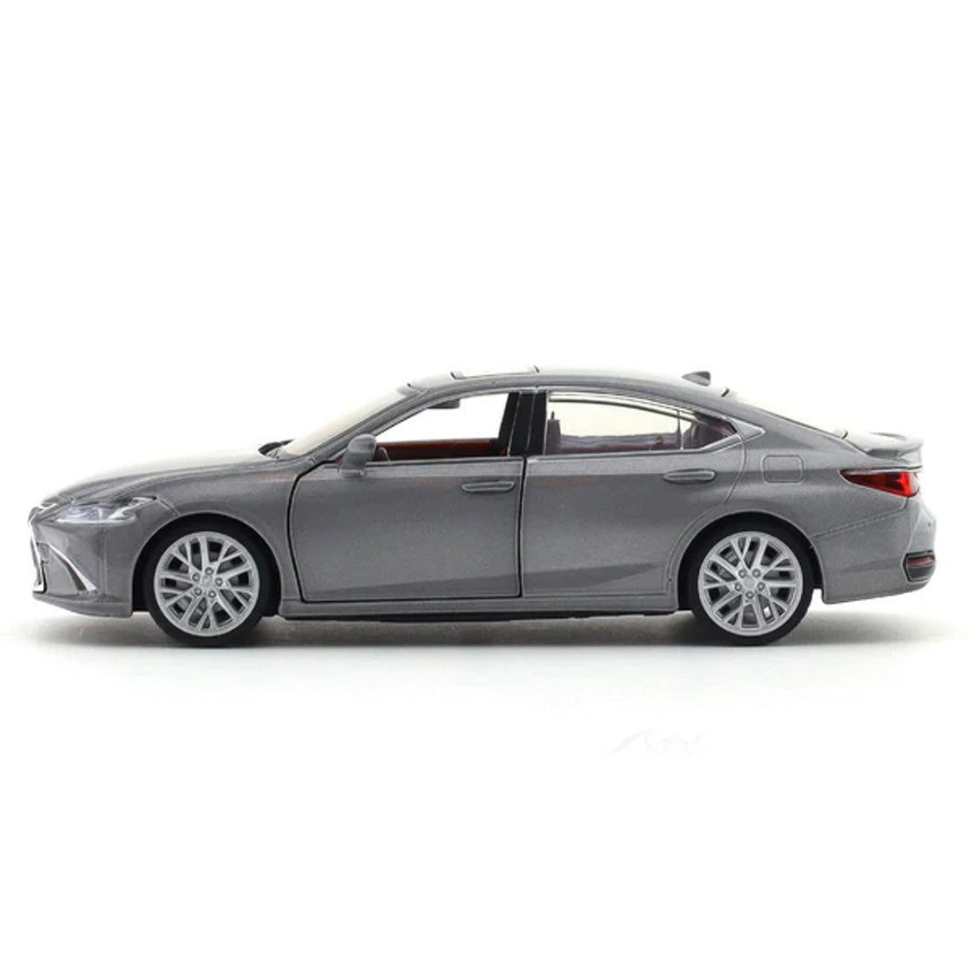 Lexus ES300h -- Grey -- CCA (With Case) - The World Of Nerds