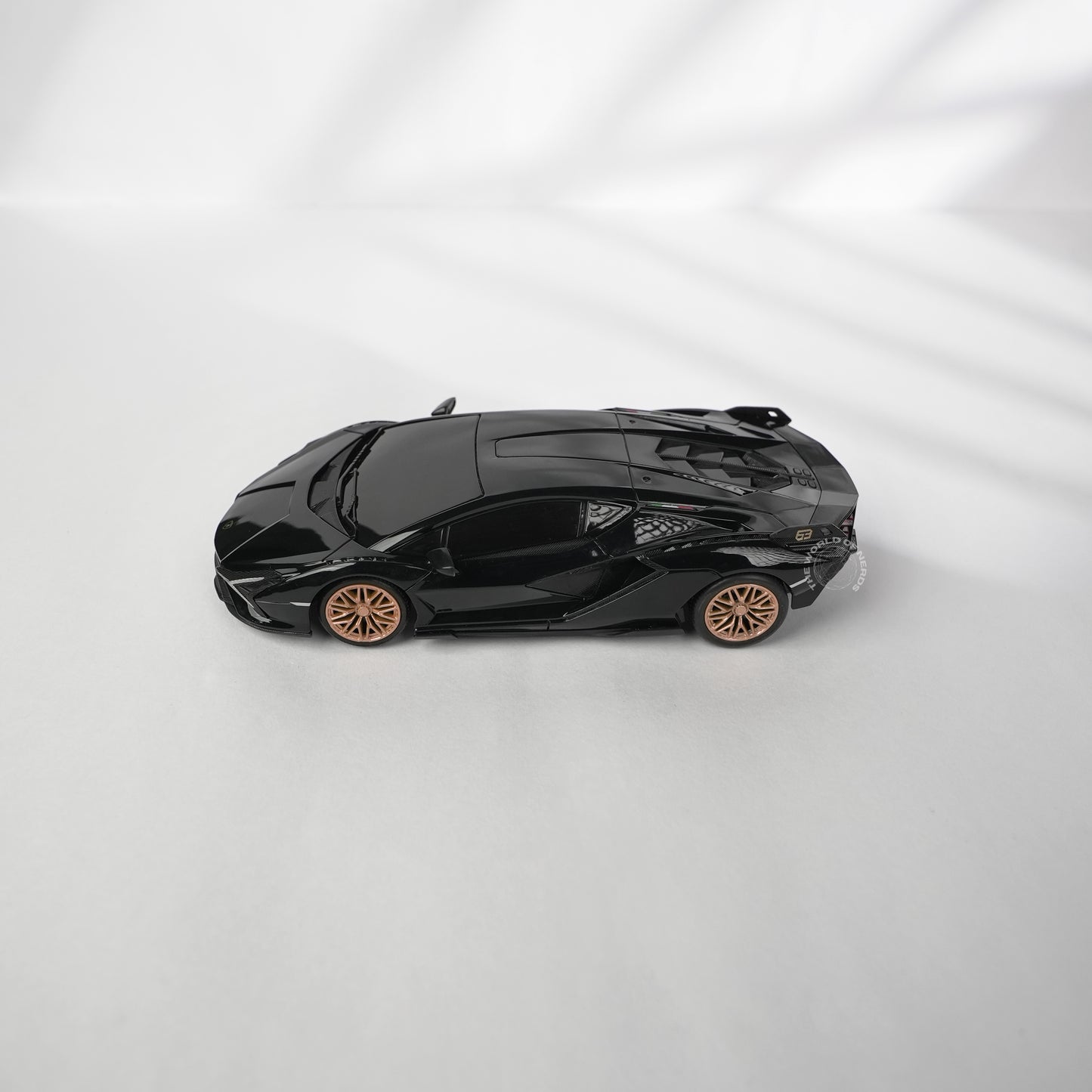 LAMBORGHINI VENENO - 1:24-BLACK-FKP-R/C LICENSED - The World Of Nerds