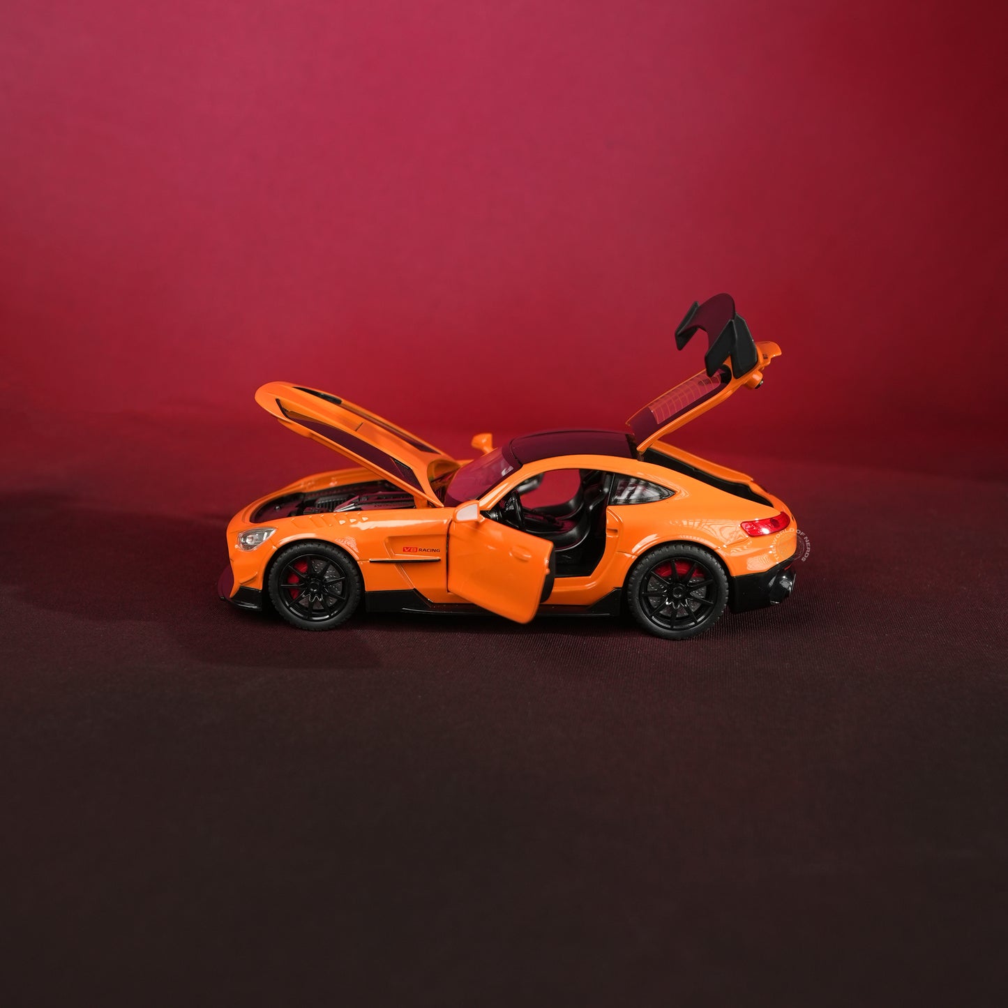 Mercedes-AMG GT R Orange Model Car - 1:22 Scale Diecast