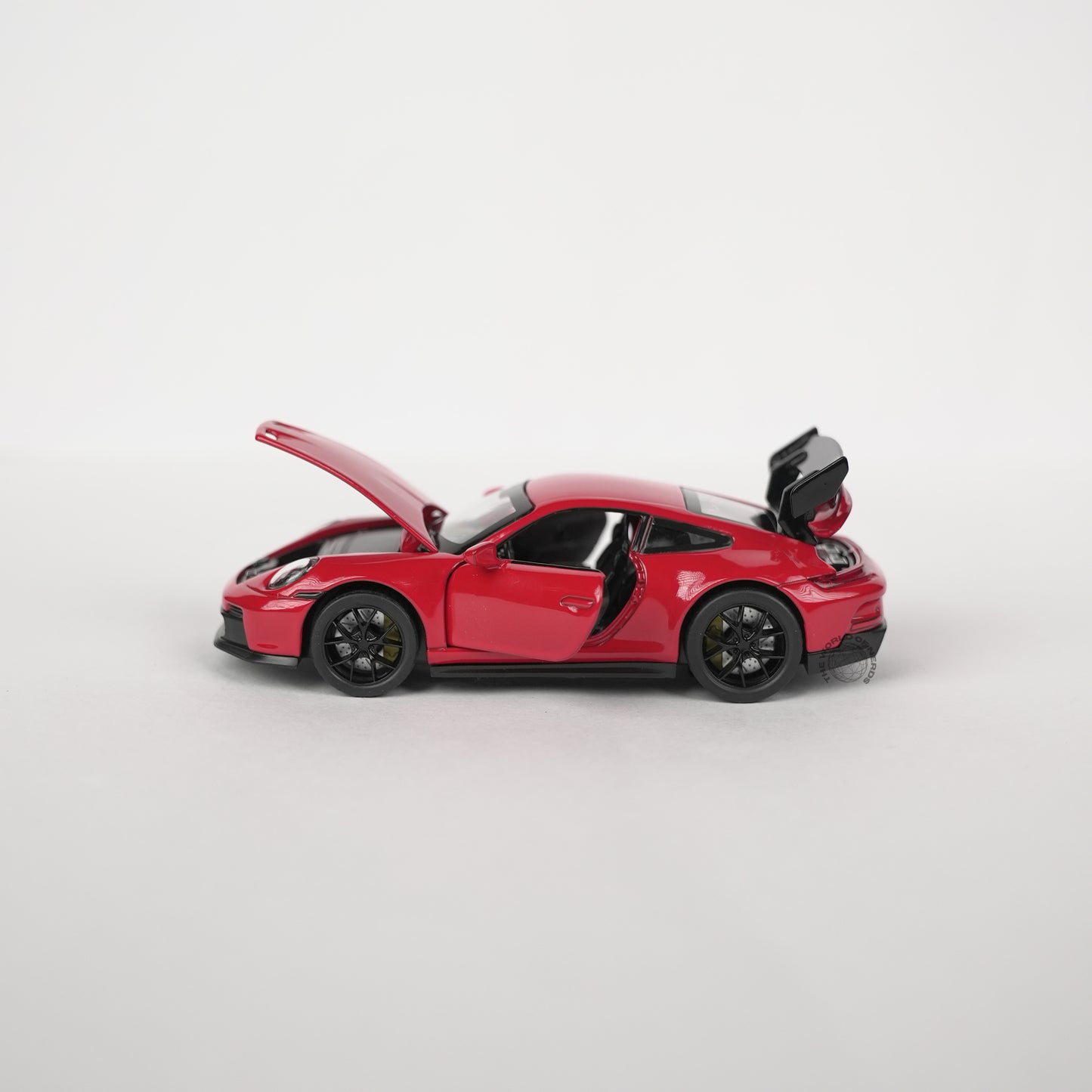 Porsche 911 GT3 Red Model Car - 1:32 Scale Diecast