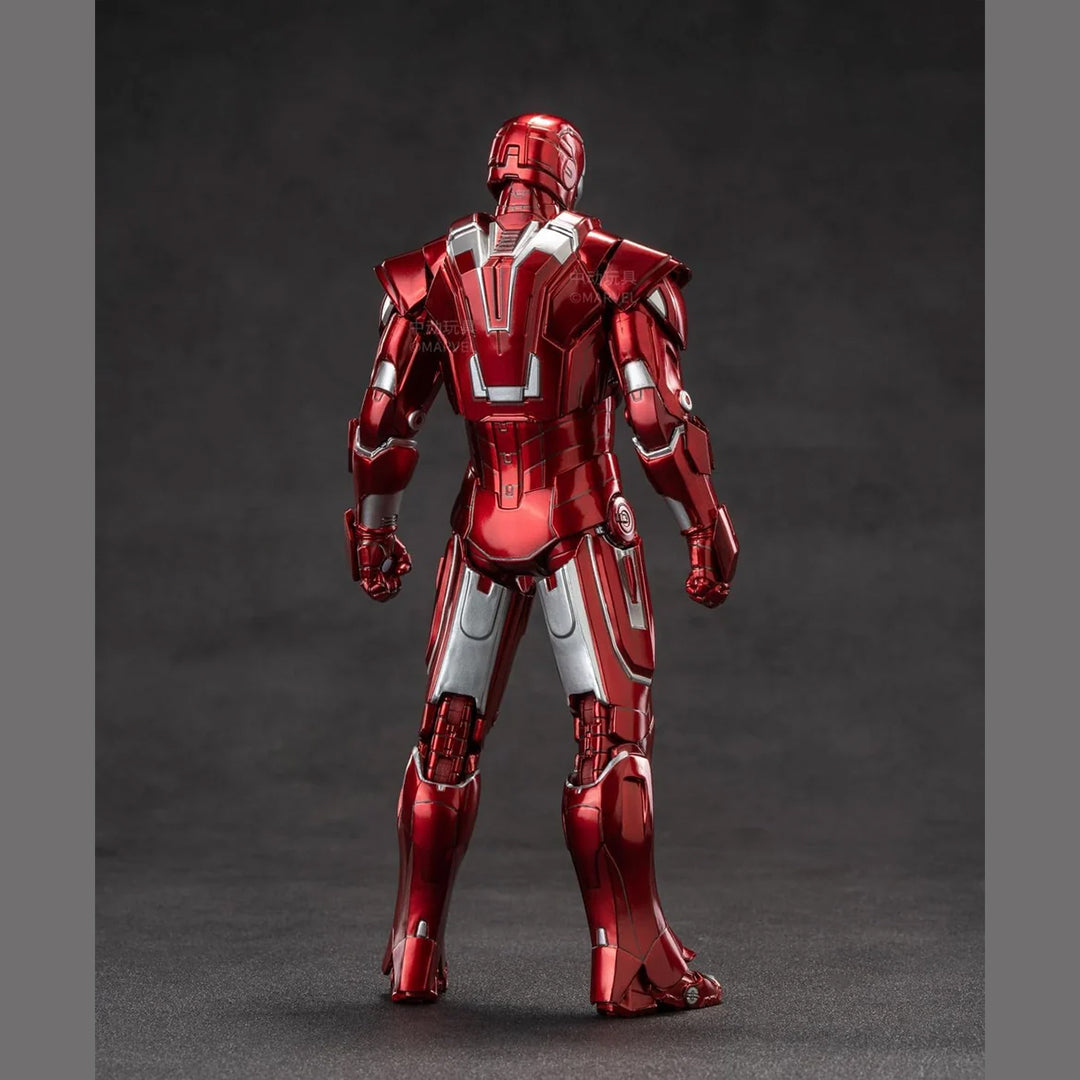 Iron Man 3 – Silver Centurion Suit Display Model