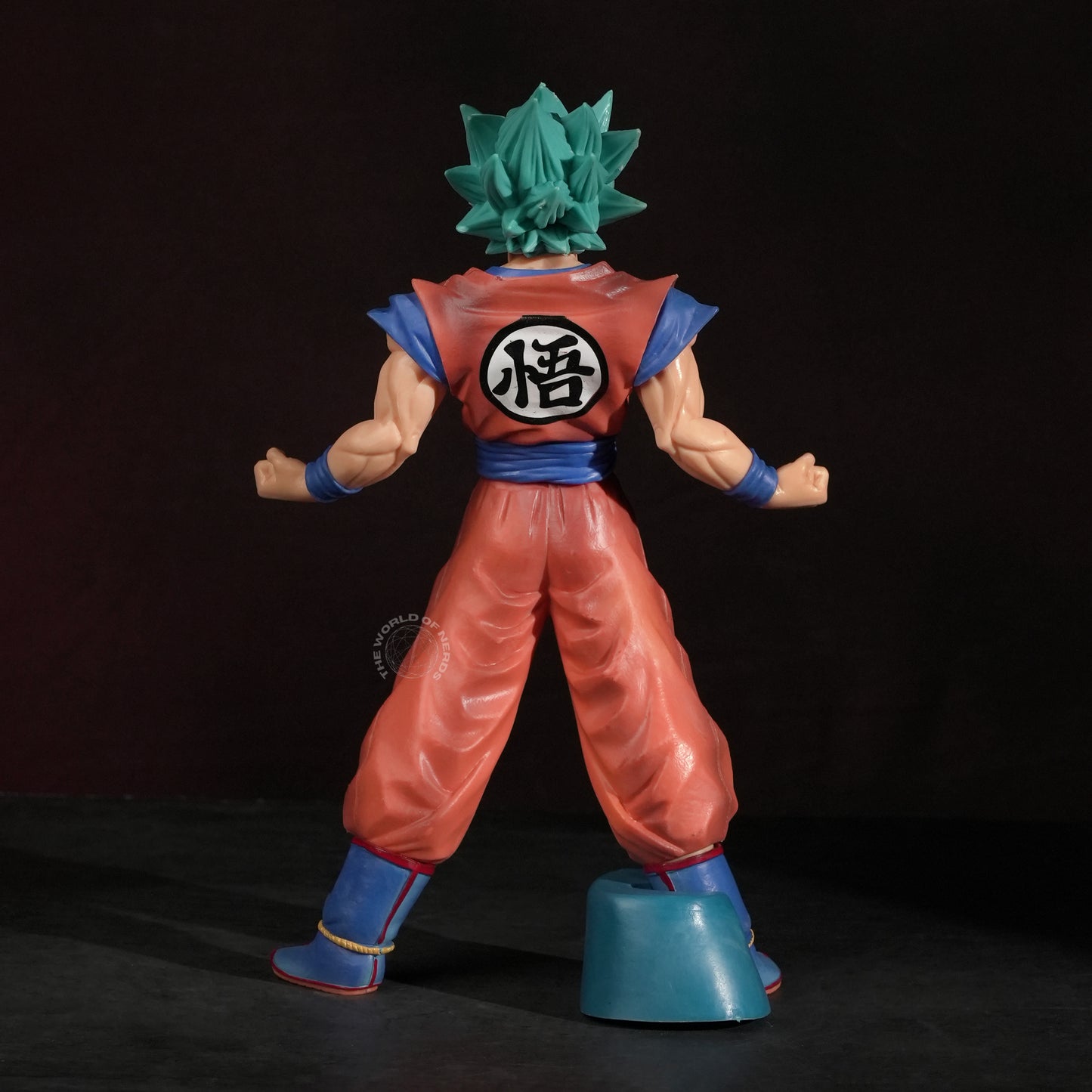 GOKU – SUPER SAIYAN BLUE (BATTLE FORM ACTION FIGURE) - The World Of Nerds
