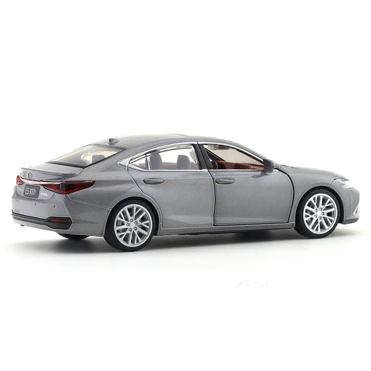 Lexus ES 300h – MSZ Grey - The World Of Nerds