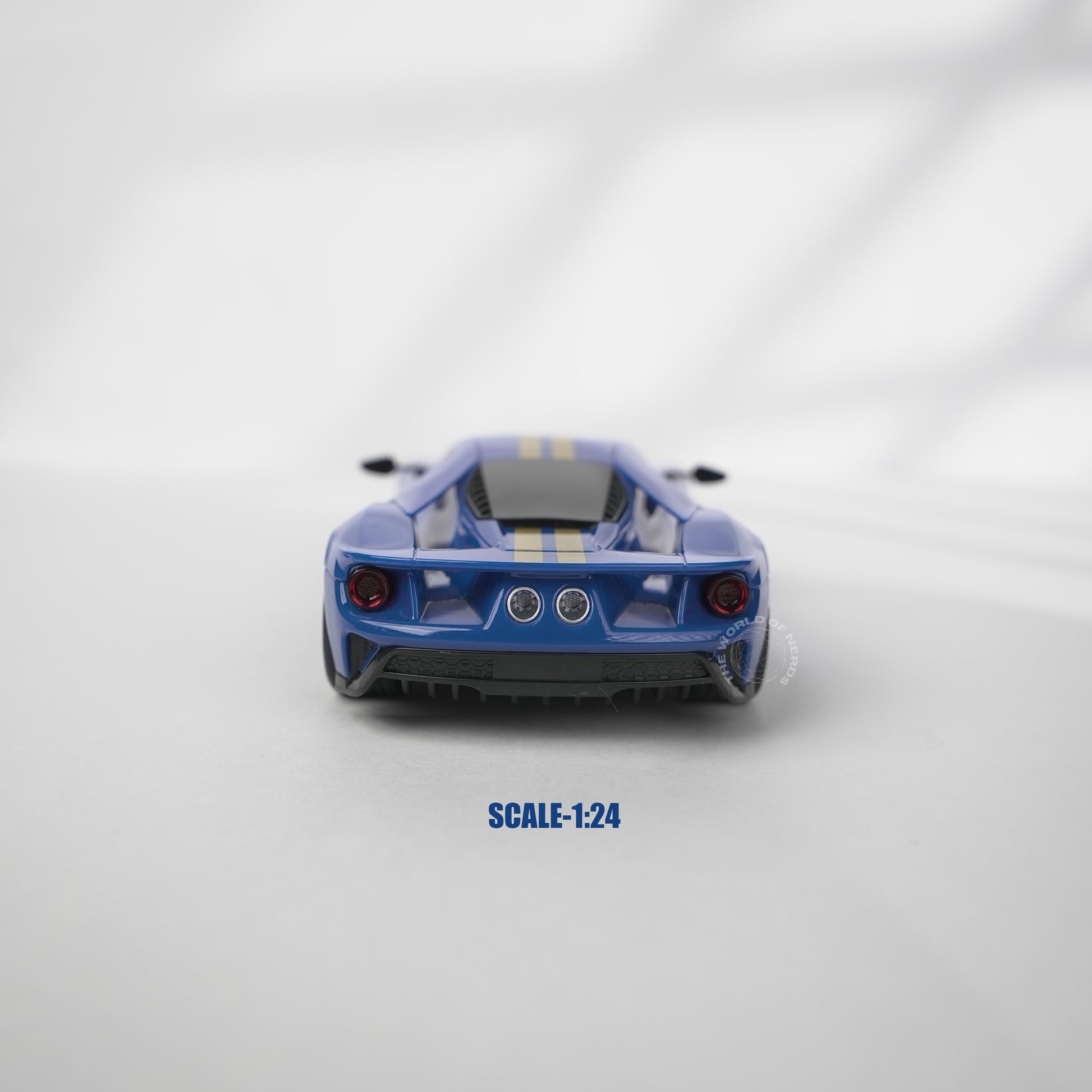 FORD SHELBY GT500-1:24-BLUE-R/C LICENSED - The World Of Nerds