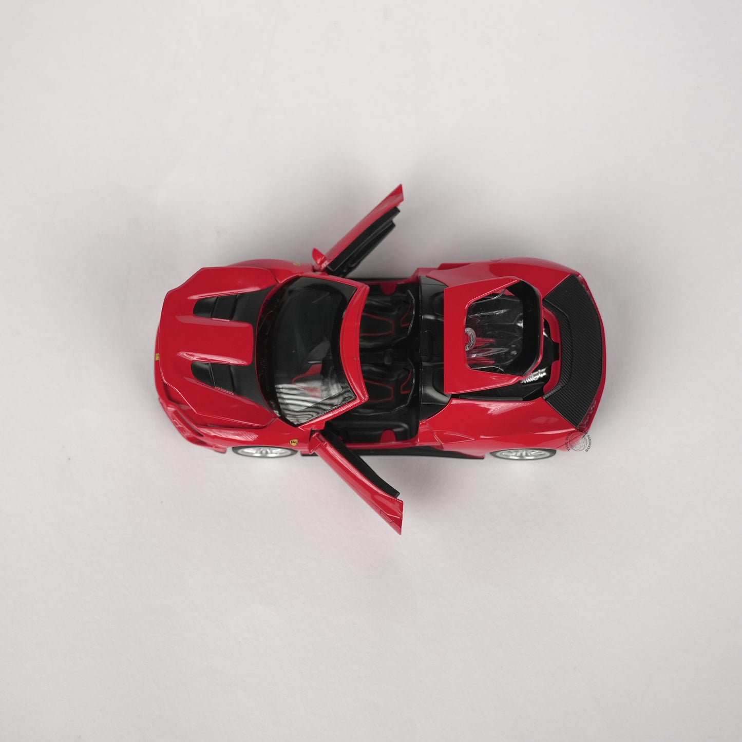 Ferrari Red Model Car - 1:32 Scale Diecast