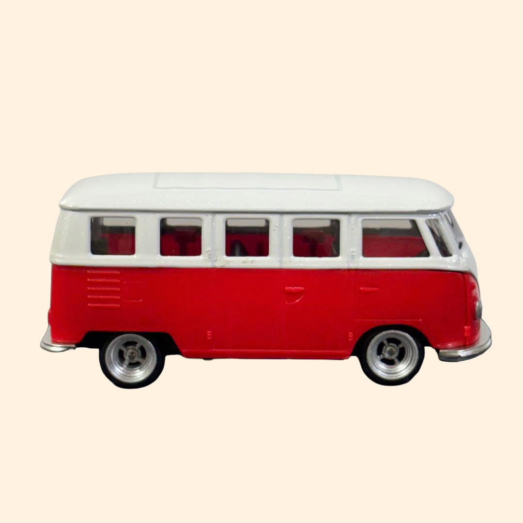 Volkswagen T1- Red - CCA (With Case) - The World Of Nerds
