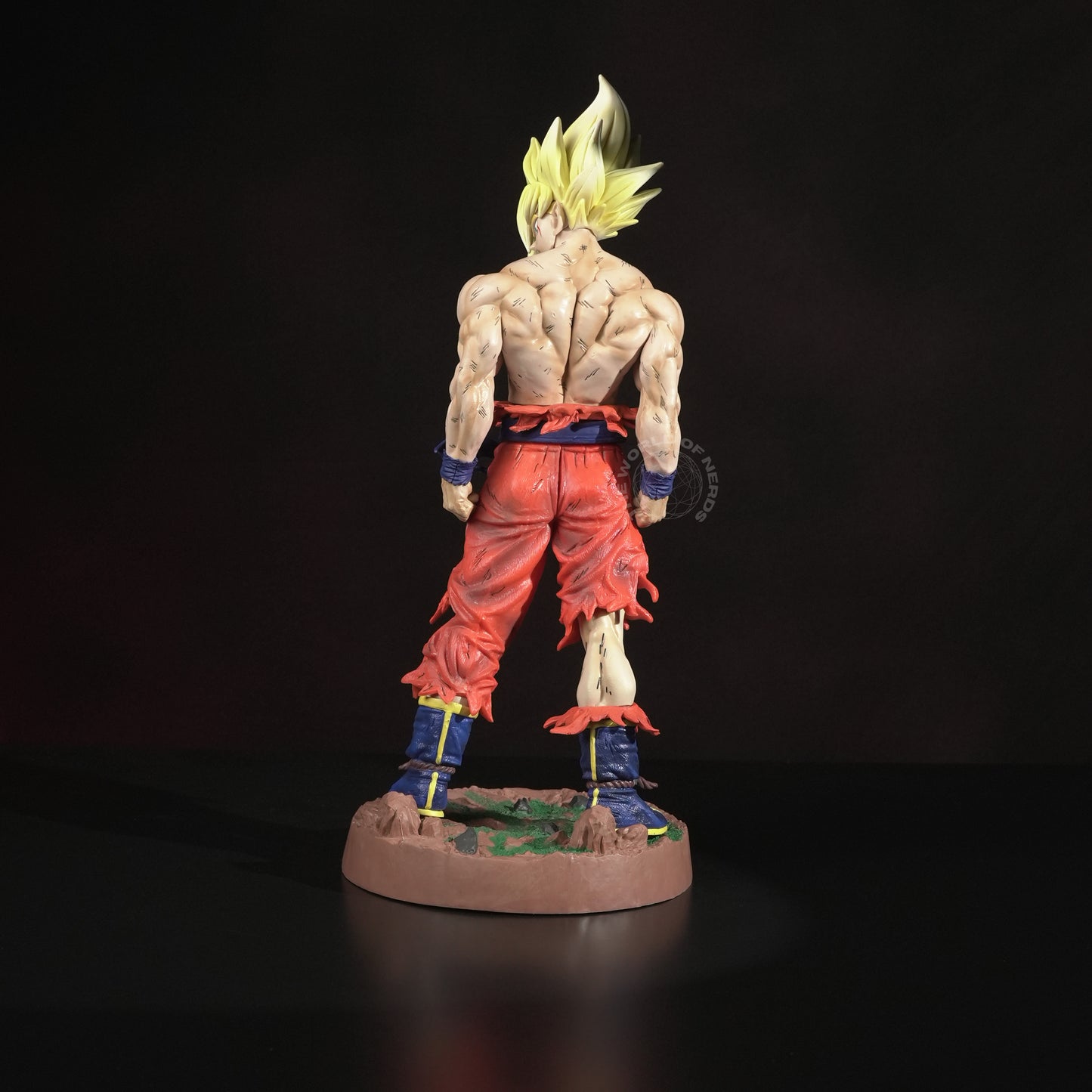 SON GOKU – 45 CM COLLECTIBLE FIGURE - The World Of Nerds