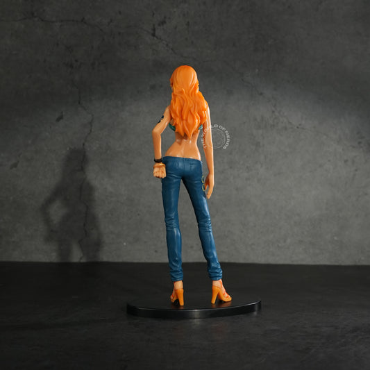 One Piece’s Nami Striking a Confident Pose