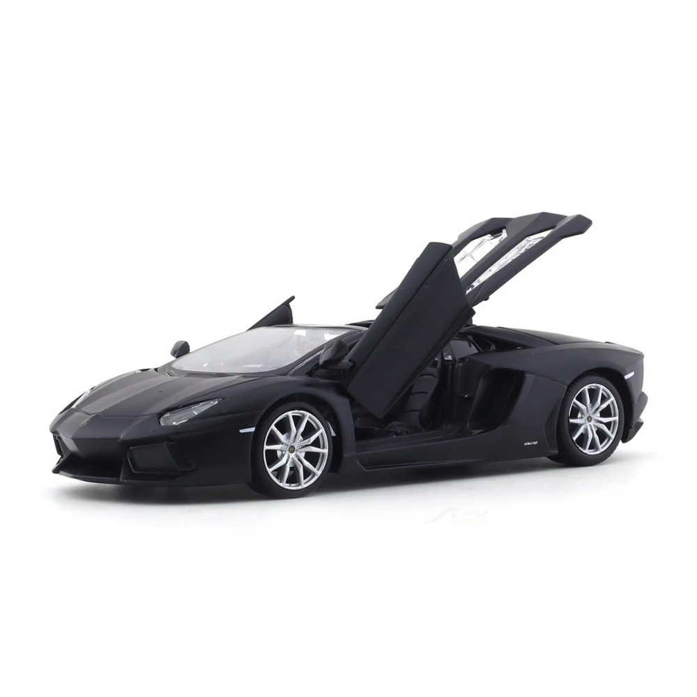 MAISTO LAMBORGHINI AVENTADOR ROADSTER SCALE - 1:24