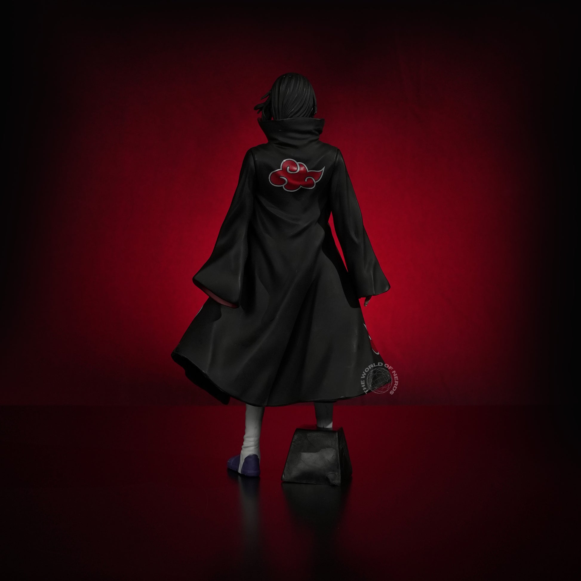 Itachi Uchiha Akatsuki Action Figure 32cm – Naruto Shippuden Premium Anime Collectible - The World Of Nerds